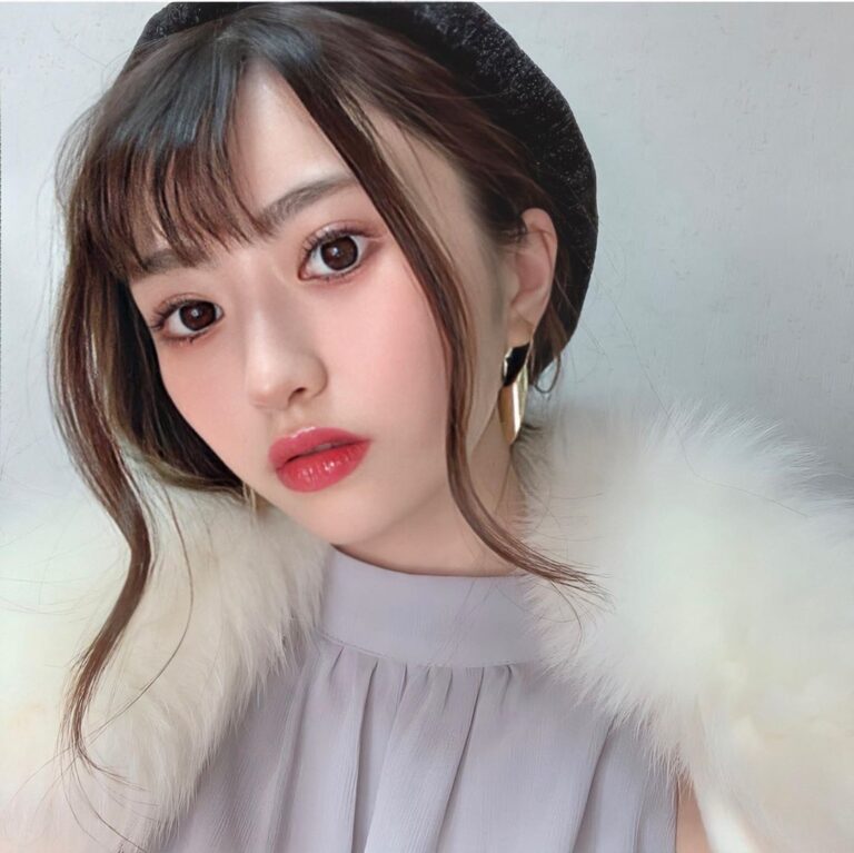 莉音(りーめろ先輩)の高校ってどこなの?本名も気になる。榎本加奈子とか市川由衣に似てるみたい